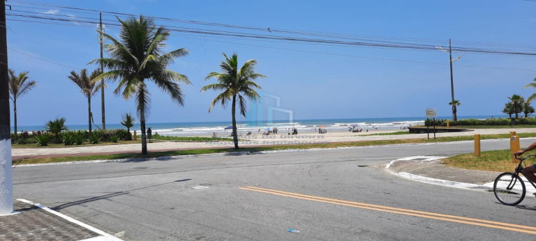 Imagem Casa com 2 Quartos à Venda, 107 m² em Mirim - Praia Grande