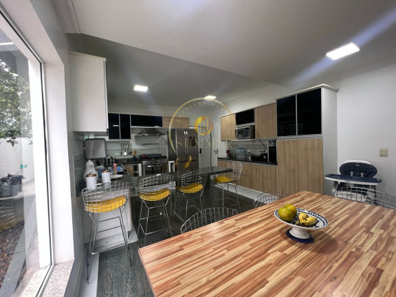 Imagem Casa com 3 Quartos à Venda, 300 m² em Jardim Imperial - Arujá