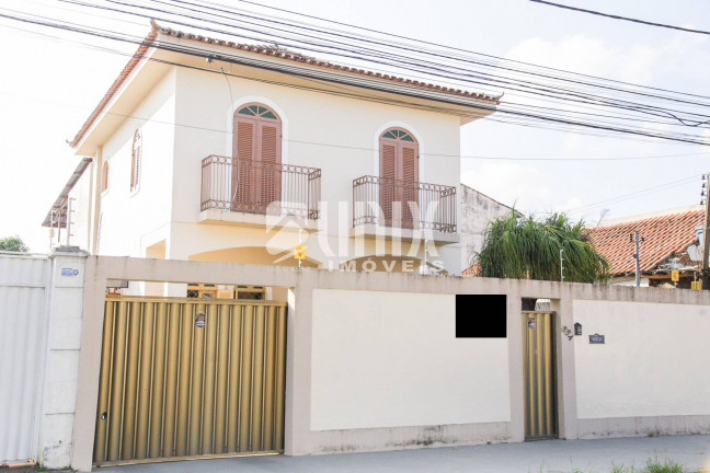 Casa com 4 Quartos à Venda, 462 m² em Parque Turf Club - Campos Dos Goytacazes