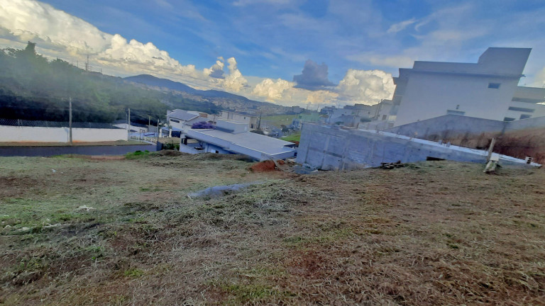 Imagem Terreno à Venda, 330 m² em Condomínio Villa Real De Bragança - Bragança Paulista Imagem Terreno à Venda, 330 m² em Condomínio Villa Real De Bragança - Bragança Paulista