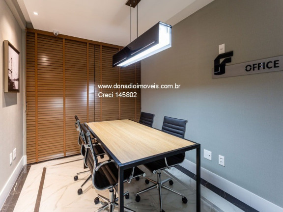 Imagem Apartamento com 3 Quartos à Venda, 139 m² em Centro - Florianópolis Imagem Apartamento com 3 Quartos à Venda, 139 m² em Centro - Florianópolis
