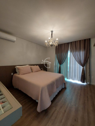 Imagem Casa com 3 Quartos à Venda, em Floresta - Joinville Imagem Casa com 3 Quartos à Venda, em Floresta - Joinville