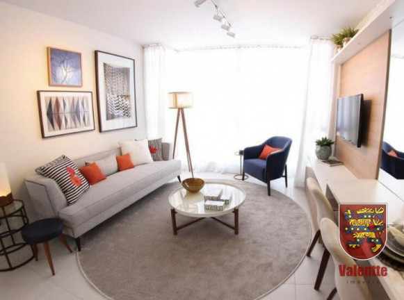 Imagem Apartamento com 2 Quartos à Venda, em Centro - Florianópolis Imagem Apartamento com 2 Quartos à Venda, em Centro - Florianópolis