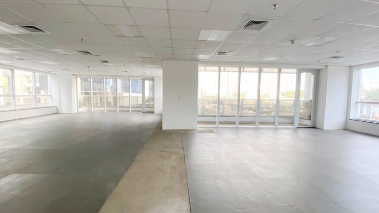 Imagem Sala Comercial à Venda ou Locação, 380 m² em Jardim Das Acácias - São Paulo Imagem Sala Comercial à Venda ou Locação, 380 m² em Jardim Das Acácias - São Paulo