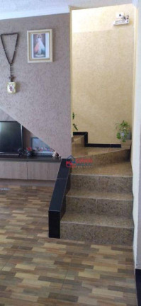 Imagem Sobrado com 3 Quartos à Venda, 150 m² em Campo De Santana - Curitiba Imagem Sobrado com 3 Quartos à Venda, 150 m² em Campo De Santana - Curitiba