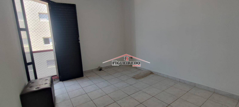 Imagem Apartamento com 2 Quartos à Venda, 82 m² em Mirim - Praia Grande