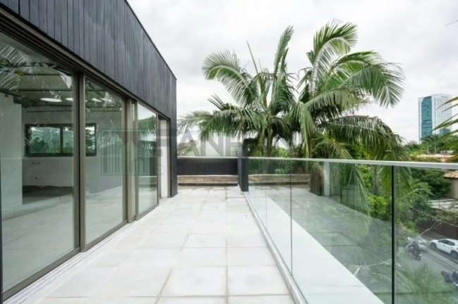 Imagem Casa com 3 Quartos à Venda, 578 m² em Jardim Europa - São Paulo
