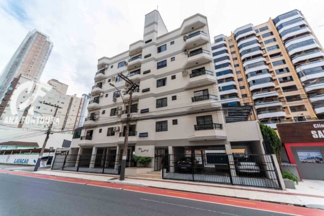 Imagem Apartamento com 3 Quartos à Venda, 120 m² em Centro - Balneário Camboriú