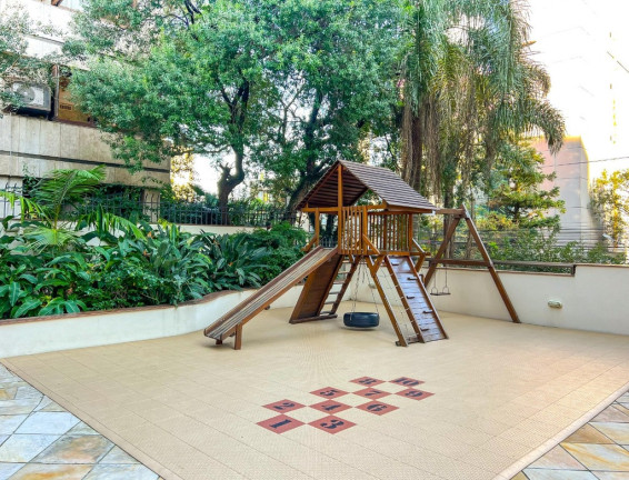 Imagem Imóvel com 3 Quartos à Venda, 240 m² em Bela Vista - Porto Alegre Imagem Imóvel com 3 Quartos à Venda, 240 m² em Bela Vista - Porto Alegre
