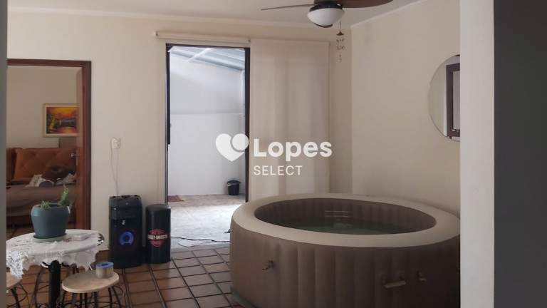 Imagem Casa com 3 Quartos à Venda, em Jardim Celani - Valinhos Imagem Casa com 3 Quartos à Venda, em Jardim Celani - Valinhos