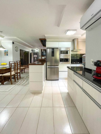Imagem Casa com 4 Quartos à Venda, 290 m² em Xv De Novembro - Corupá