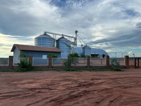 Imagem Fazenda à Venda, 9.700 m² em Rural - Pontes E Lacerda Imagem Fazenda à Venda, 9.700 m² em Rural - Pontes E Lacerda
