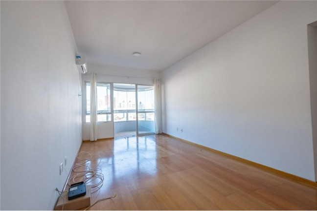 Imagem Imóvel com 2 Quartos à Venda,  em Centro - Florianópolis