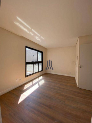 Imagem Casa com 3 Quartos à Venda, 187 m² em Santa Cândida - Curitiba Imagem Casa com 3 Quartos à Venda, 187 m² em Santa Cândida - Curitiba