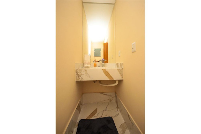 Imagem Casa com 5 Quartos à Venda, em Ipiranga - São Paulo Imagem Casa com 5 Quartos à Venda, em Ipiranga - São Paulo