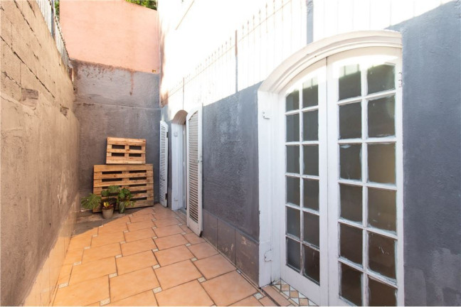 Imagem Casa à Venda, em Moema - São Paulo Imagem Casa à Venda, em Moema - São Paulo