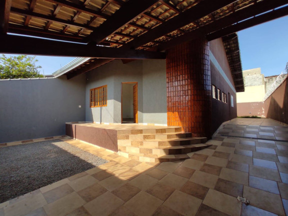 Imagem Casa com 3 Quartos à Venda, 250 m² em Jardim Vista Alegre - Bragança Paulista Imagem Casa com 3 Quartos à Venda, 250 m² em Jardim Vista Alegre - Bragança Paulista
