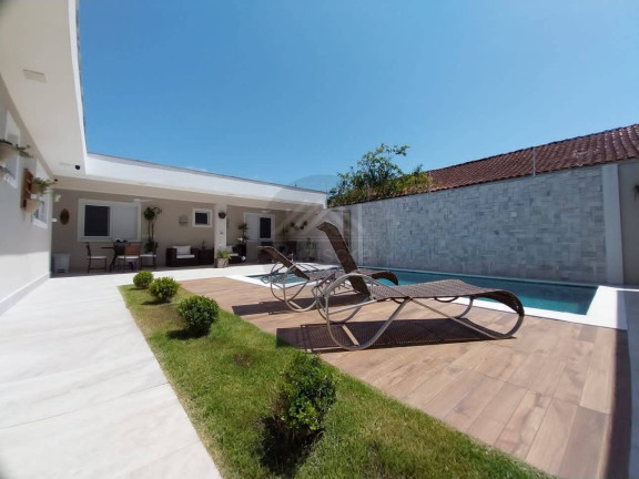 Imagem Casa com 3 Quartos à Venda, 250 m² em Jardim Suarão - Itanhaém