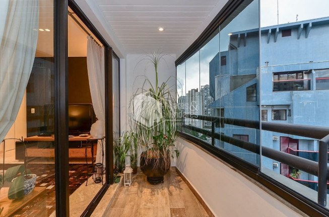 Imagem Imóvel com 3 Quartos à Venda, 189 m² em Vila Andrade - São Paulo