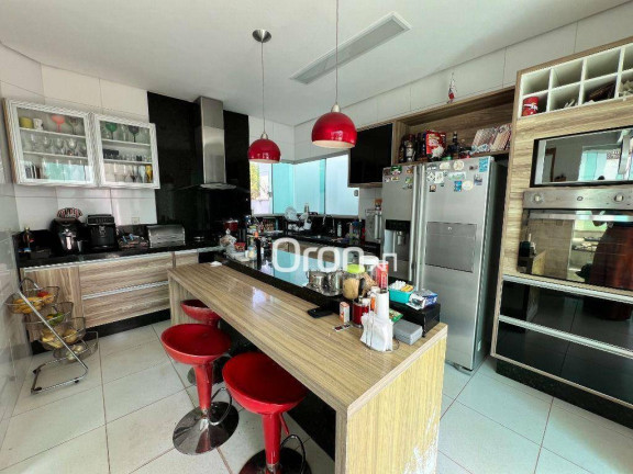 Imagem Sobrado com 3 Quartos à Venda, 324 m² em Loteamento Portal Do Sol I - Goiânia Imagem Sobrado com 3 Quartos à Venda, 324 m² em Loteamento Portal Do Sol I - Goiânia