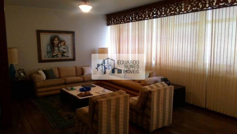 Apartamento com 4 Quartos à Venda, 250 m² em Santo Antônio - Belo Horizonte