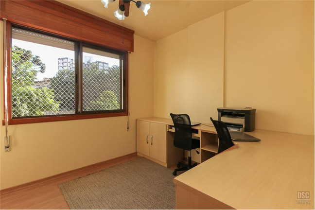 Imagem Imóvel com 3 Quartos à Venda, em Boa Vista - Porto Alegre Imagem Imóvel com 3 Quartos à Venda, em Boa Vista - Porto Alegre
