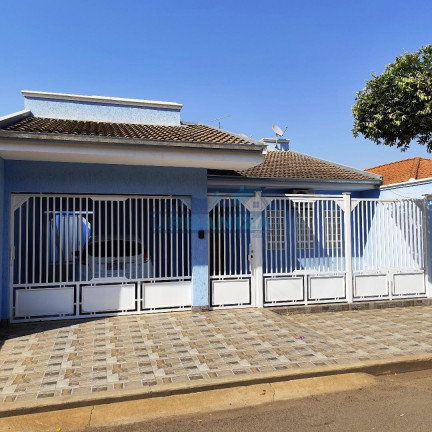 Casa com 3 Quartos à Venda, 165 m² em Colinas Park Residencial - Birigui