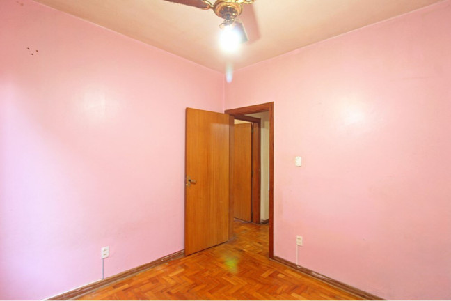 Imagem Imóvel com 2 Quartos à Venda, 54 m² em Camaquã - Porto Alegre