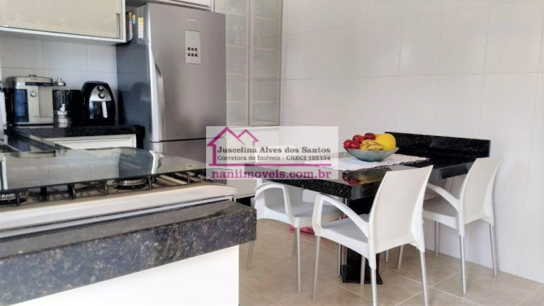 Imagem Casa com 3 Quartos à Venda, 214 m² em Parque Balneário Poiares - Caraguatatuba