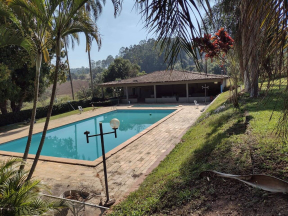 Chácara com 4 Quartos à Venda, 350 m² em Agudo Dos Frias - Bragança Paulista