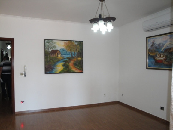 Imagem Casa com 3 Quartos à Venda, 490 m² em Vila Santa Luzia - Bauru