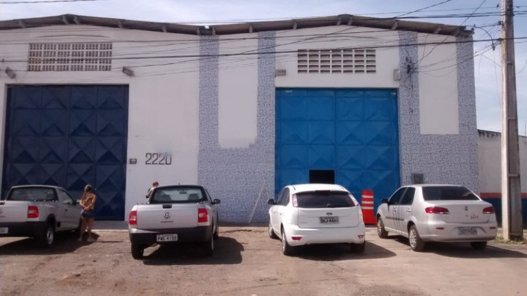 Imóvel para Alugar, 300 m² em Conceição - Feira De Santana