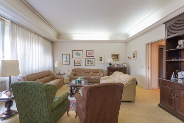 Imagem Apartamento com 3 Quartos à Venda, 231 m² em Moinhos De Vento - Porto Alegre