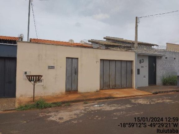 Casa com 2 Quartos à Venda, 200 m² em Cidade Jardim - Ituiutaba