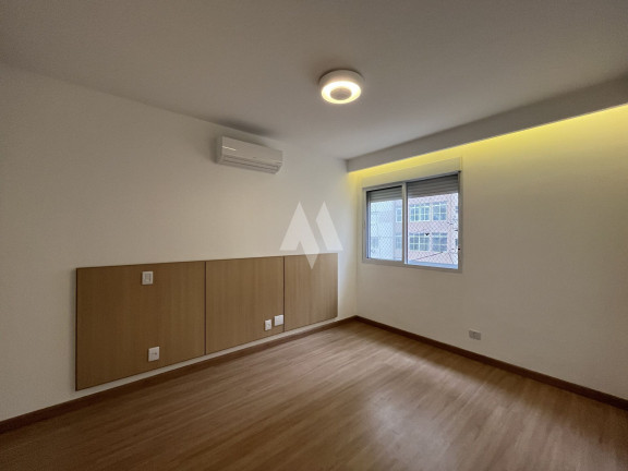Imagem Apartamento com 3 Quartos à Venda, 127 m² em Gonzaga - Santos