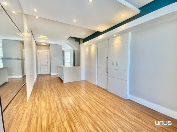 Imagem Cobertura com 3 Quartos à Venda, 135 m² em Coqueiros - Florianópolis