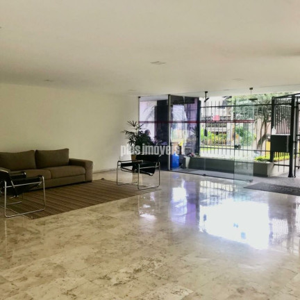 Apartamento com 3 Quartos para Alugar, 140 m² em Bela Vista - São Paulo