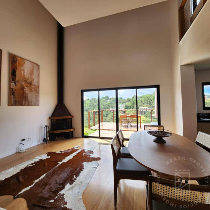 Imagem Casa com 4 Quartos à Venda, 230 m² em Recanto Araucária - Campos Do Jordão Imagem Casa com 4 Quartos à Venda, 230 m² em Recanto Araucária - Campos Do Jordão