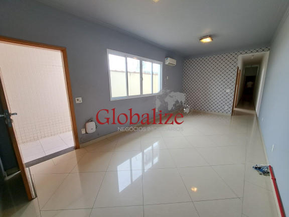 Casa com 3 Quartos à Venda, 128 m² em Boqueirão - Santos