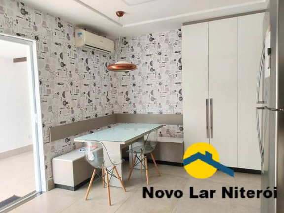 Imagem Casa com 3 Quartos à Venda, 350 m² em Camboinhas - Niterói