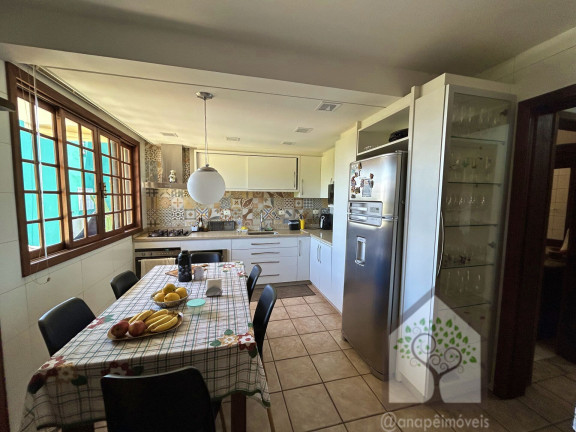 Imagem Casa com 4 Quartos à Venda, 259 m² em Agronômica - Florianópolis