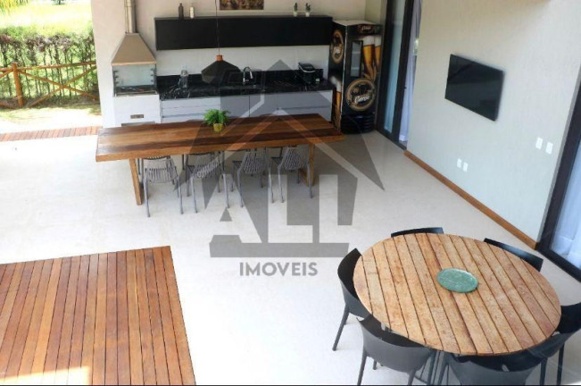 Imagem Casa com 7 Quartos à Venda, 362 m² em Guarajuba - Camaçari Imagem Casa com 7 Quartos à Venda, 362 m² em Guarajuba - Camaçari