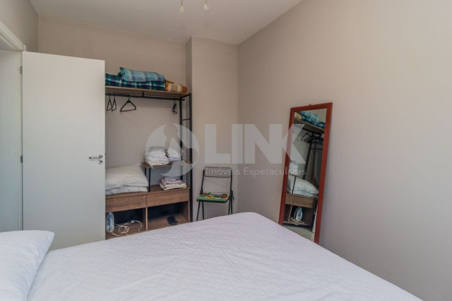Imagem Apartamento com 1 Quarto à Venda, 35 m² em Santo Antônio - Porto Alegre Imagem Apartamento com 1 Quarto à Venda, 35 m² em Santo Antônio - Porto Alegre