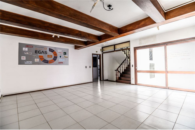 Imagem Casa com 6 Quartos à Venda, em Passo Da Areia - Porto Alegre Imagem Casa com 6 Quartos à Venda, em Passo Da Areia - Porto Alegre
