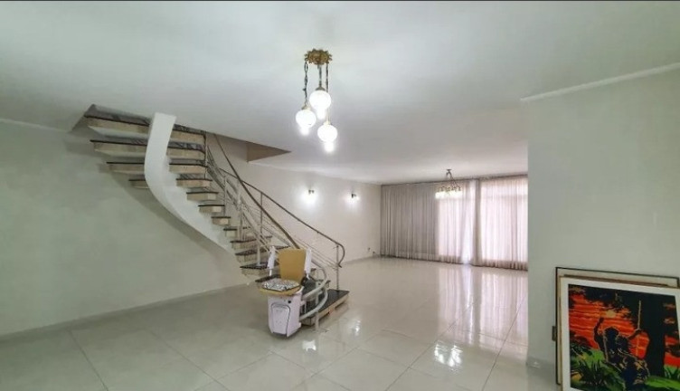 Sobrado com 4 Quartos à Venda, 280 m² em Bosque Da Saude - São Paulo