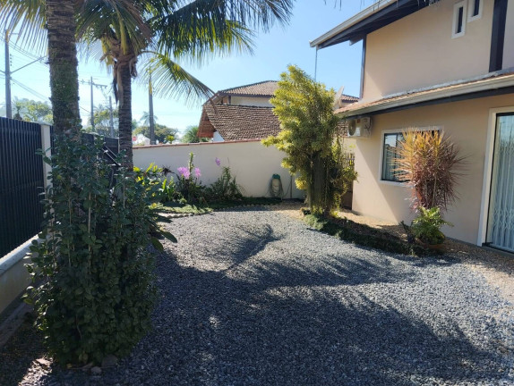 Imagem Casa com 4 Quartos à Venda, 382 m² em Costeira - Balneário Barra Do Sul Imagem Casa com 4 Quartos à Venda, 382 m² em Costeira - Balneário Barra Do Sul