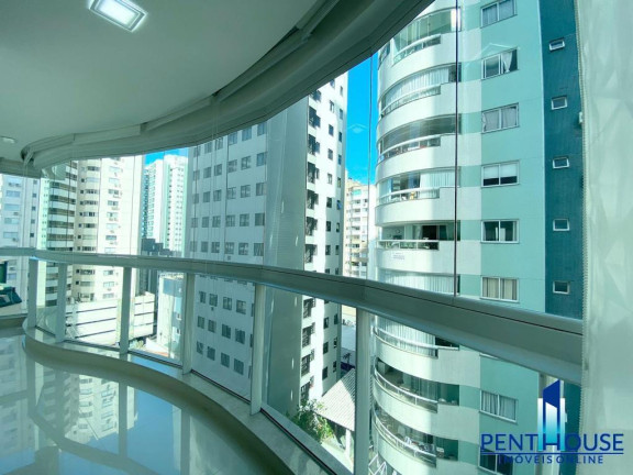 Imagem Apartamento com 3 Quartos à Venda, 133 m² em Centro - Balneário Camboriú Imagem Apartamento com 3 Quartos à Venda, 133 m² em Centro - Balneário Camboriú