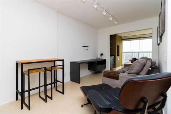 Imagem Imóvel com 1 Quarto à Venda, em Cambuci - São Paulo Imagem Imóvel com 1 Quarto à Venda, em Cambuci - São Paulo