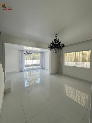 Imagem Casa com 5 Quartos à Venda, 250 m² em Campo Belo - São Paulo Imagem Casa com 5 Quartos à Venda, 250 m² em Campo Belo - São Paulo