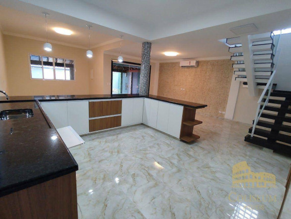 Imagem Sobrado com 5 Quartos à Venda, 250 m² em Balneário Flórida - Praia Grande Imagem Sobrado com 5 Quartos à Venda, 250 m² em Balneário Flórida - Praia Grande